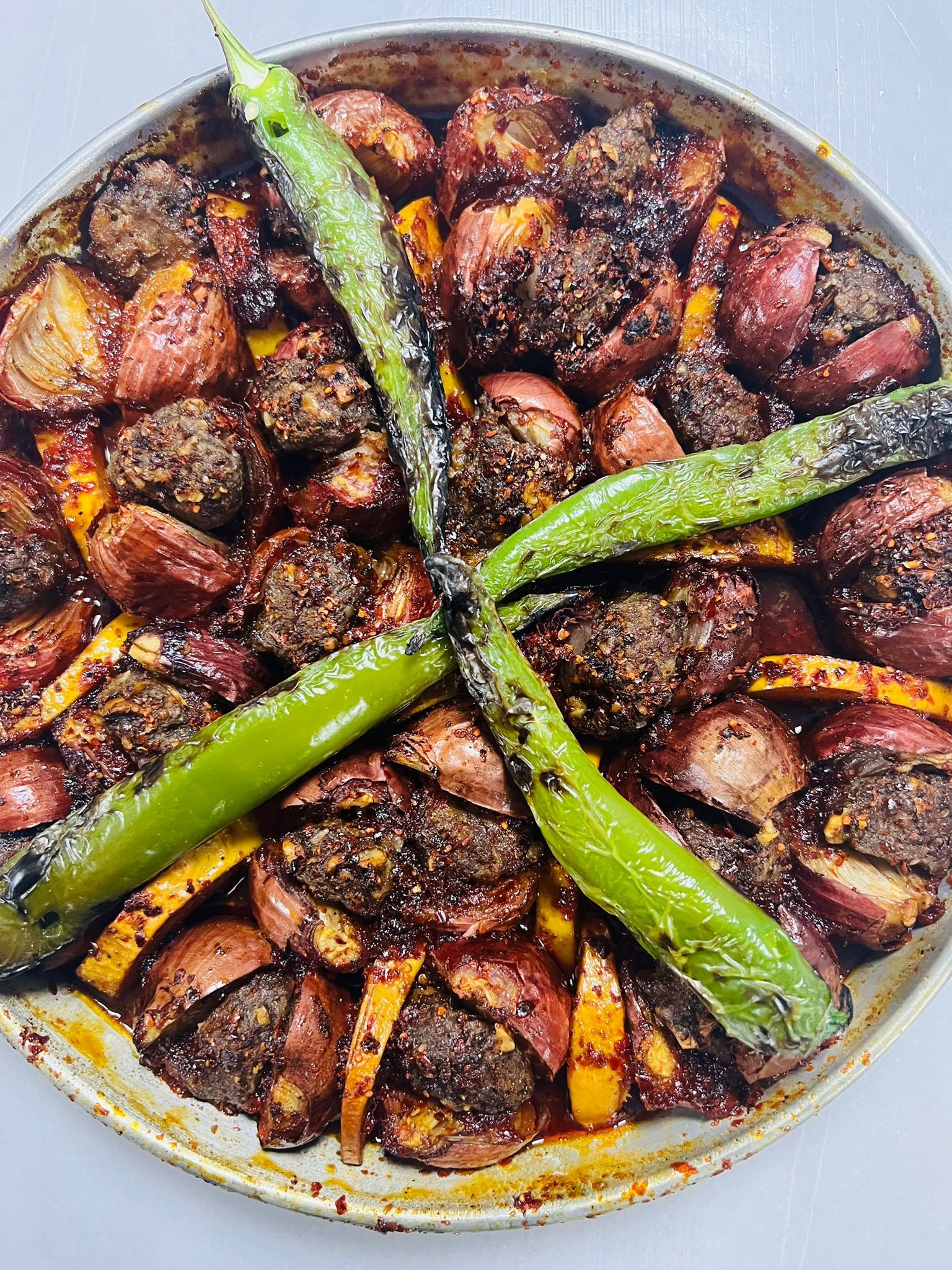 Tepsi Soğan Kebabı