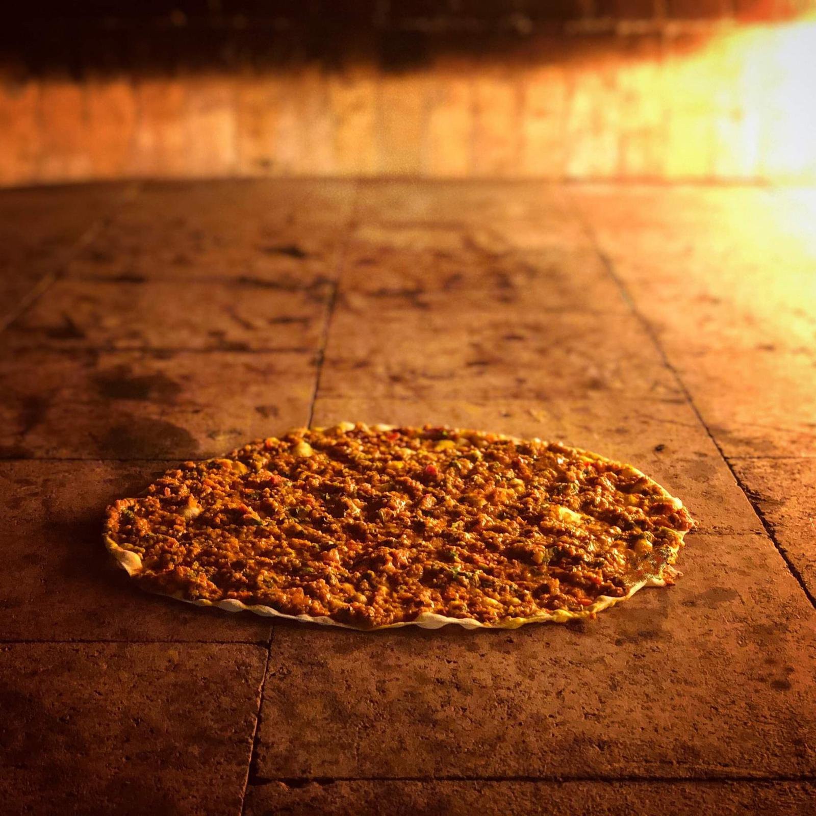 Cevizli Soğanlı Lahmacun