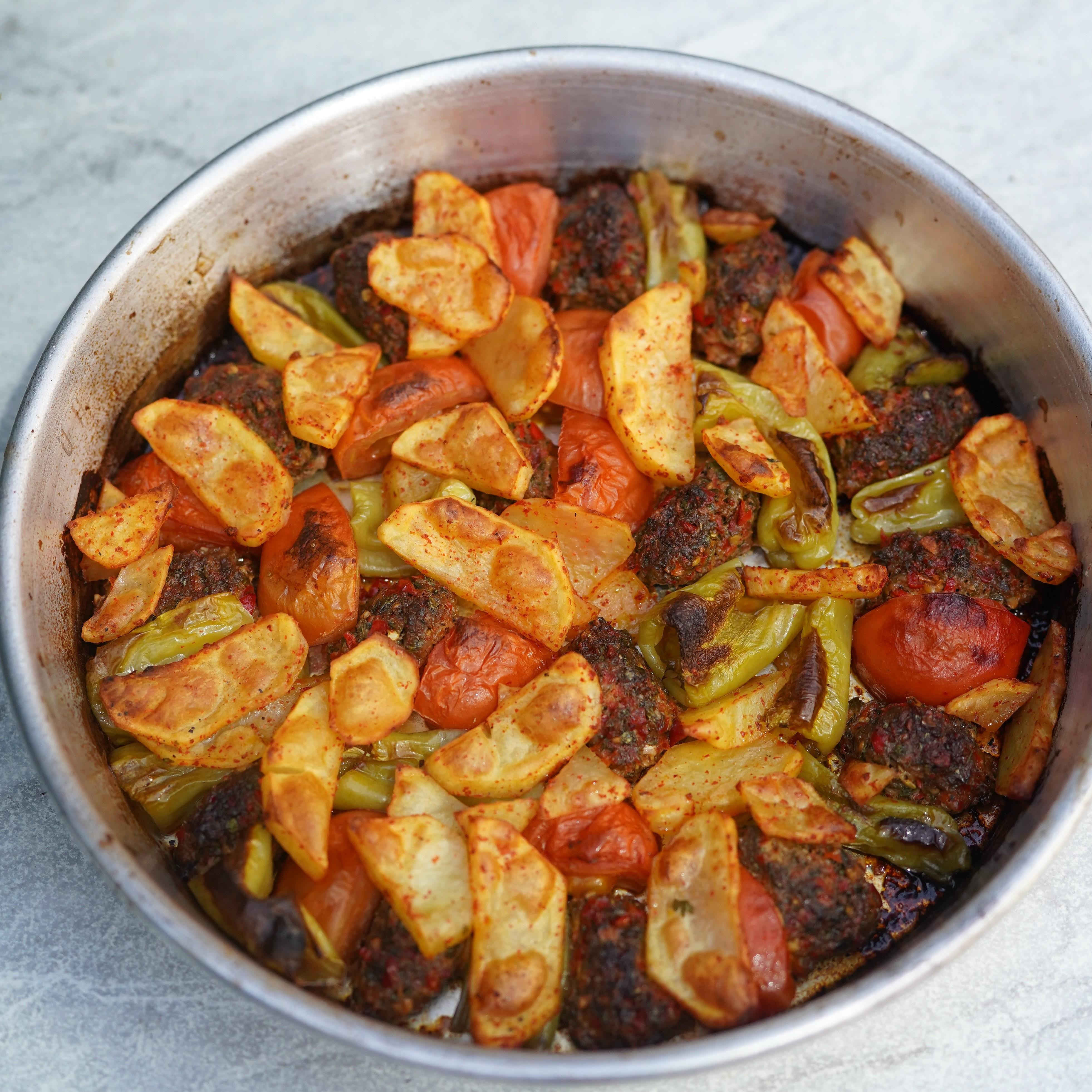Tepsi Sıkma Kebabı