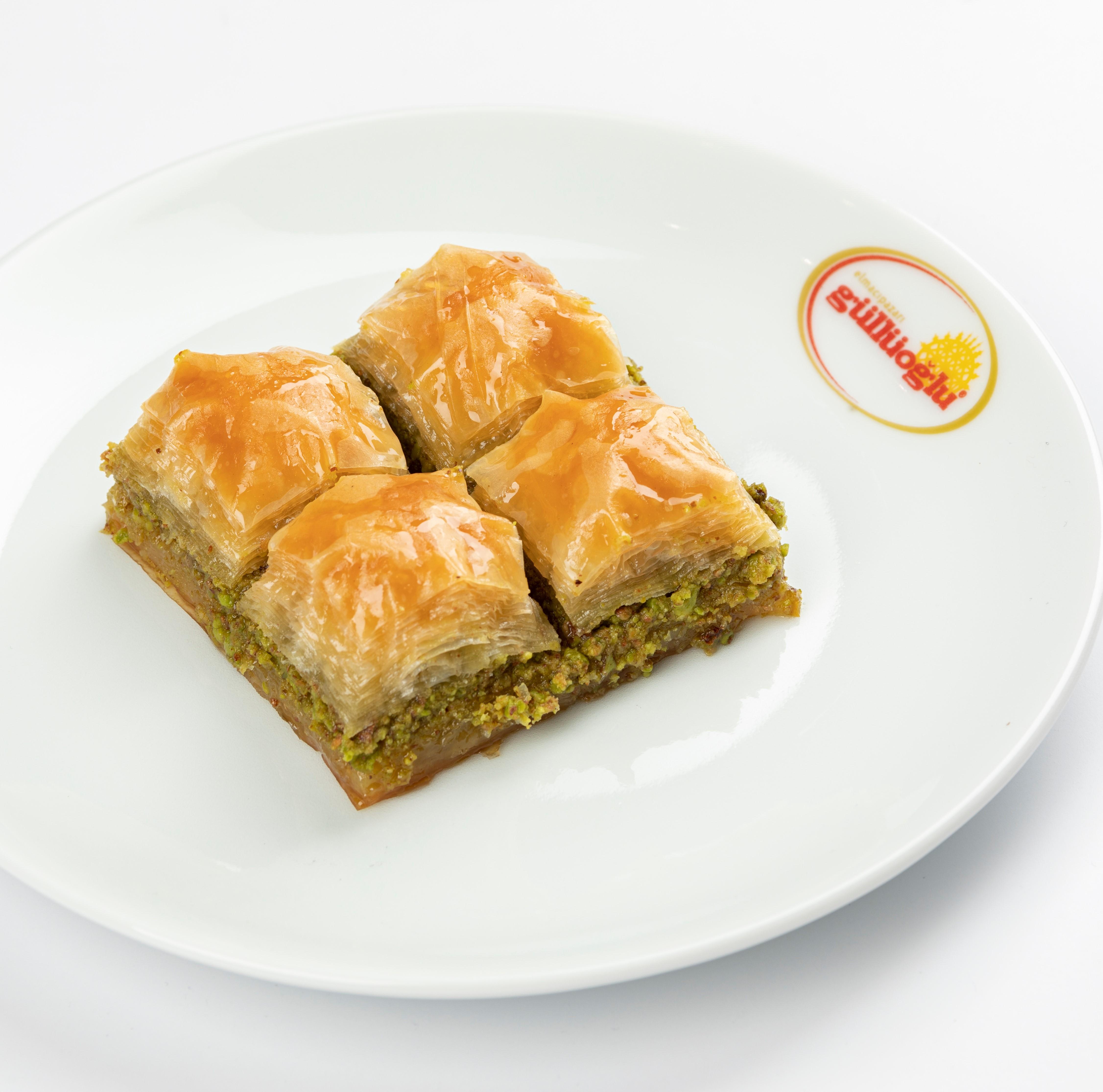 Fıstıklı Kuru Baklava