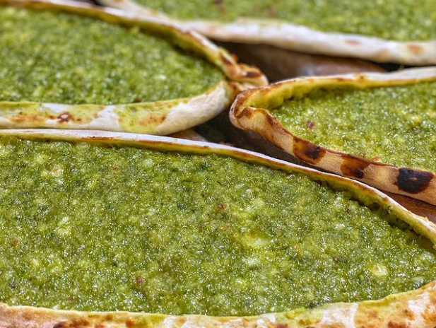 Fıstıklı Peynirli Börek